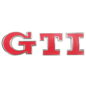 Σήμα "GTI" Αυτοκόλλητο Και Βιδωτό Κόκκινο – Ασημί 8×2.2cm 1 Τεμάχιο