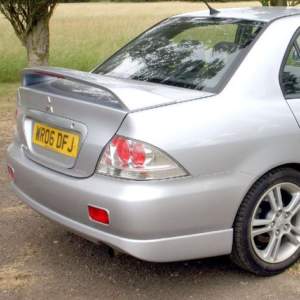 Αεροτομή πορτ – μπαγκάζ γα Mitsubishi Lancer (2004-2008)