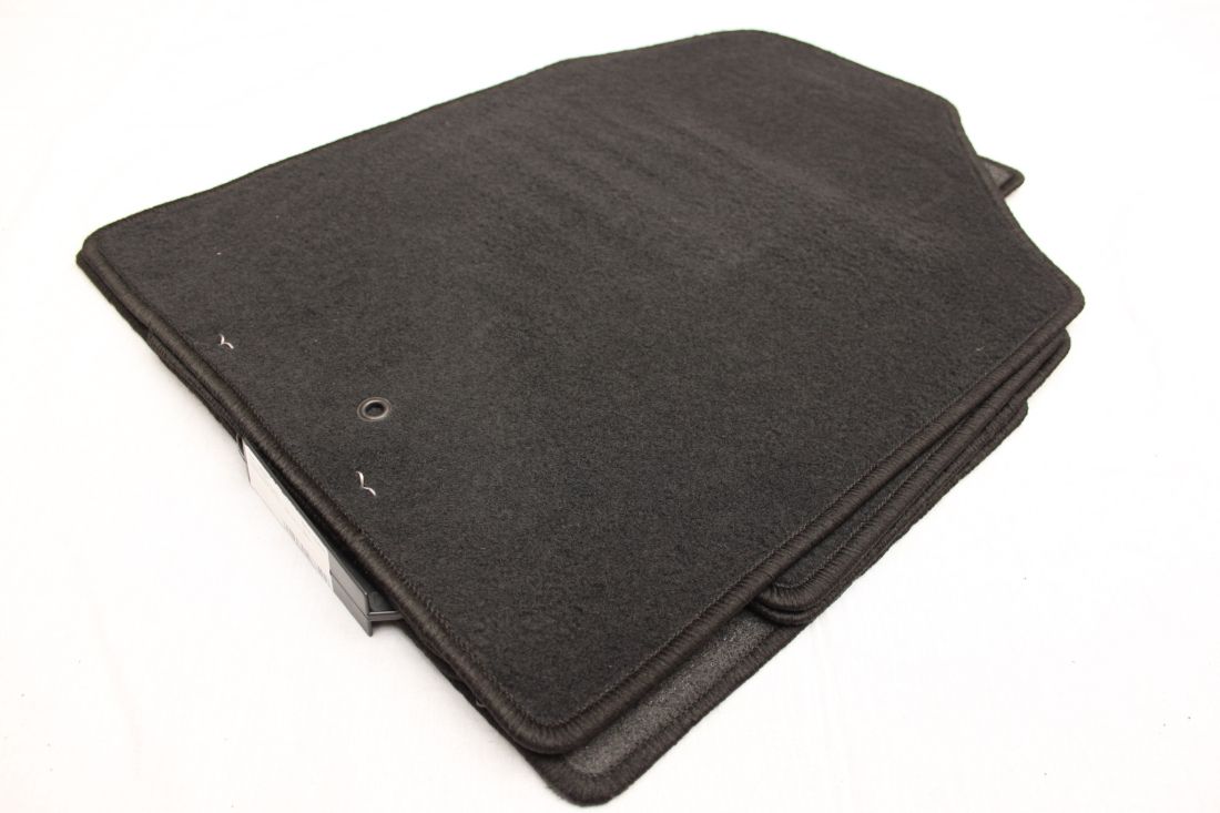 Πατάκια μοκέτα για Hyundai Grand Santa Fe (2013+) - 2 μπροστινά και ένα πίσω για δεύτερη σειρά - 3τμχ.