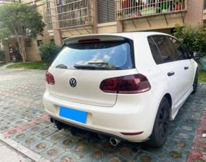 Αεροτομή οροφής για Volkswagen Golf 6 (2008-2013) – μαύρη γυαλιστερή