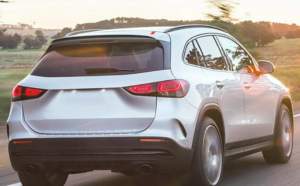 Αεροτομή οροφής για Mercedes GLA X157 (2020+) AMG- μαύρη γυαλιστερή