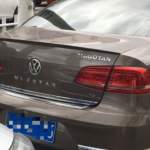Αεροτομή πορτ μπαγκάζ για Volkswagen Passat B7 (2011-2015) - μαύρη γυαλιστερή