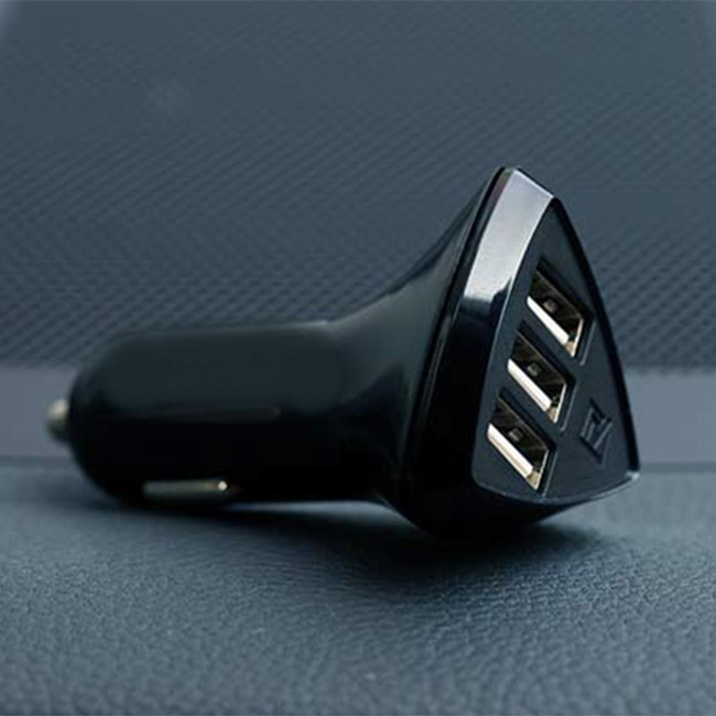 Φορτιστής Αναπτήρα Αυτοκινήτου CC-307 4.2A Με 3 USB Μαύρο 1Τμχ