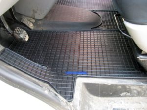 Λαστιχένια πατάκια για VW Transporter T5 T6 (2003+) – 3 θέσιο – 2τμχ.