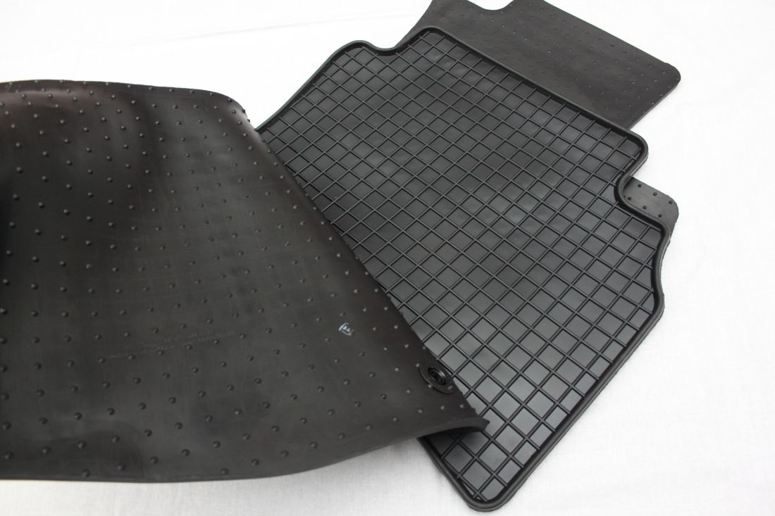 Λαστιχένια πατάκια για Opel Insignia (2017+) - 4τμχ.