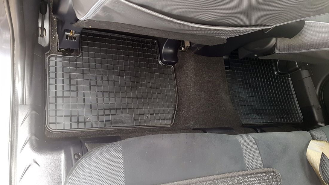 Λαστιχένια πατάκια για Mitsubishi Outlander (2007-2014) - 4τμχ.