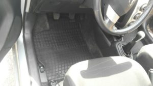 Λαστιχένια πατάκια Frogum για TOYOTA Yaris (2005-2011) / GREAT WALL Voleex C10 (2010-2014) – 4τμχ.