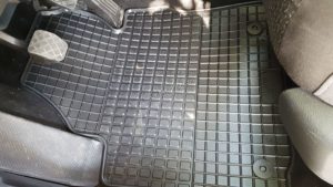 Λαστιχένια πατάκια για VW Caddy (2003-2020) – 2 τμχ. εμπρός – 2τμχ.