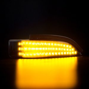 Τρεχούμενα led φλας για καθρέφτες για Toyota Corolla, Yaris, Prius, Rav4, Camry (2011-2017) – φιμέ με τρεχούμενο φλας – σετ 2τμχ.