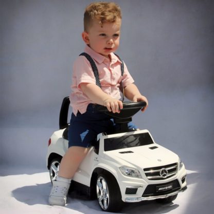 ΠΑΙΔΙΚΟ ΑΥΤΟΚΙΝΗΤΟ PUSH-CAR ΜΕ ΧΕΡΟΥΛΙ ΤΥΠΟΥ MERCEDES GL63 ΜΟΝΟΘΕΣΙΟ ΛΕΥΚΟ RACE AXION - 1 TEM.