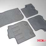 Cik - ΜΑΡΚΕ ΠΑΤΑΚΙΑ ΣΕ ΣΚΑΦΗ ΛΑΣΤΙΧΟ ΓΙΑ DACIA LOGAN 2012+ / DACIA SANDERO 2012-2020 / DACIA SANDERO STEPWAY 2012-2020 ΣΕ ΜΑΥΡΟ ΧΡΩΜΑ ΜΕ ΚΟΥΜΠΩΜΑΤΑ - 4 ΤΕΜ. (RM.DAC.0001/CK)