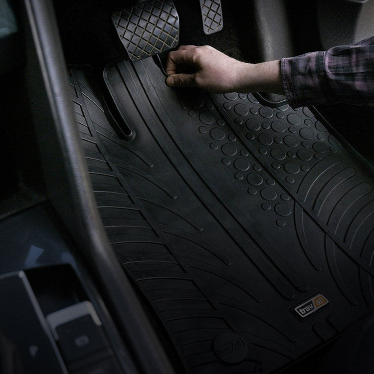 Ποιοτικά λαστιχένια πατάκια αυτοκινήτου μαυρα