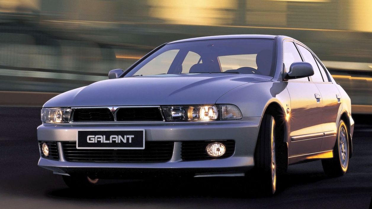 Κουκούλα αυτοκινήτου συμβατή με Mitsubishi Galant (VIII) Limousine (01/97 - 12/03) αδιάβροχη και με επένδυση 4630x1740x1415