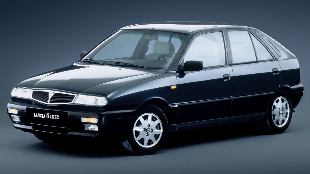 Κουκούλα αυτοκινήτου συμβατή με Lancia Delta (836) (10/93 - 08/99) αδιάβροχη και με επένδυση 4011x1703-1759x1430