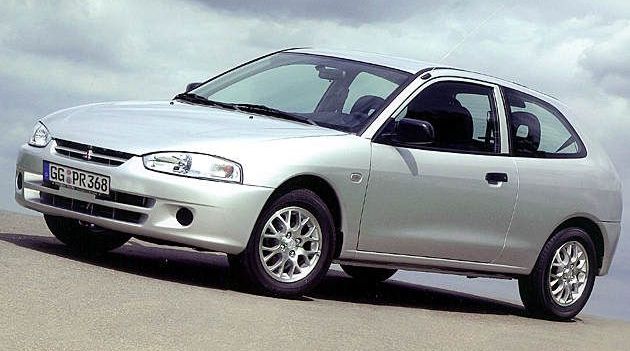Κουκούλα αυτοκινήτου συμβατή με Mitsubishi Colt (V) (03/96 - 01/04) αδιάβροχη και με επένδυση 3900x1680x1365