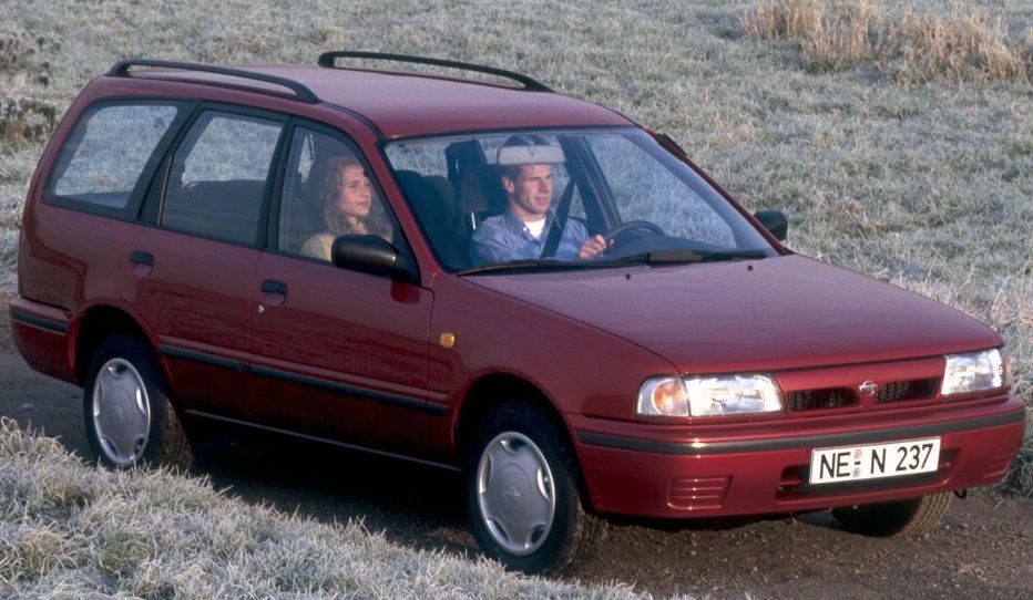 Κουκούλα αυτοκινήτου συμβατή με Nissan Sunny (Y10) Traveller (04/91 - 12/00) αδιάβροχη και με επένδυση 4175x1665x1520