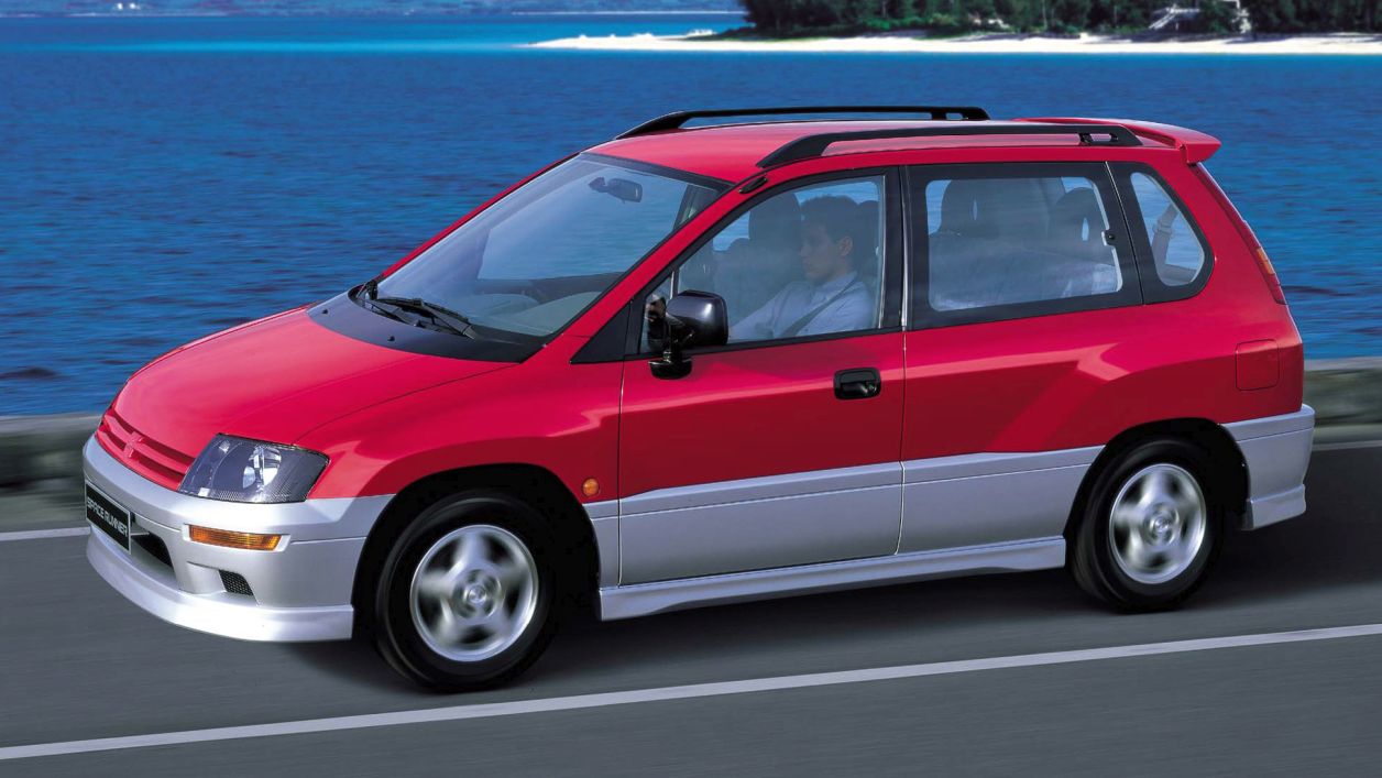 Κουκούλα αυτοκινήτου συμβατή με Mitsubishi Space Runner (II) (08/99 - 12/02) αδιάβροχη και με επένδυση 4290x1695x1680