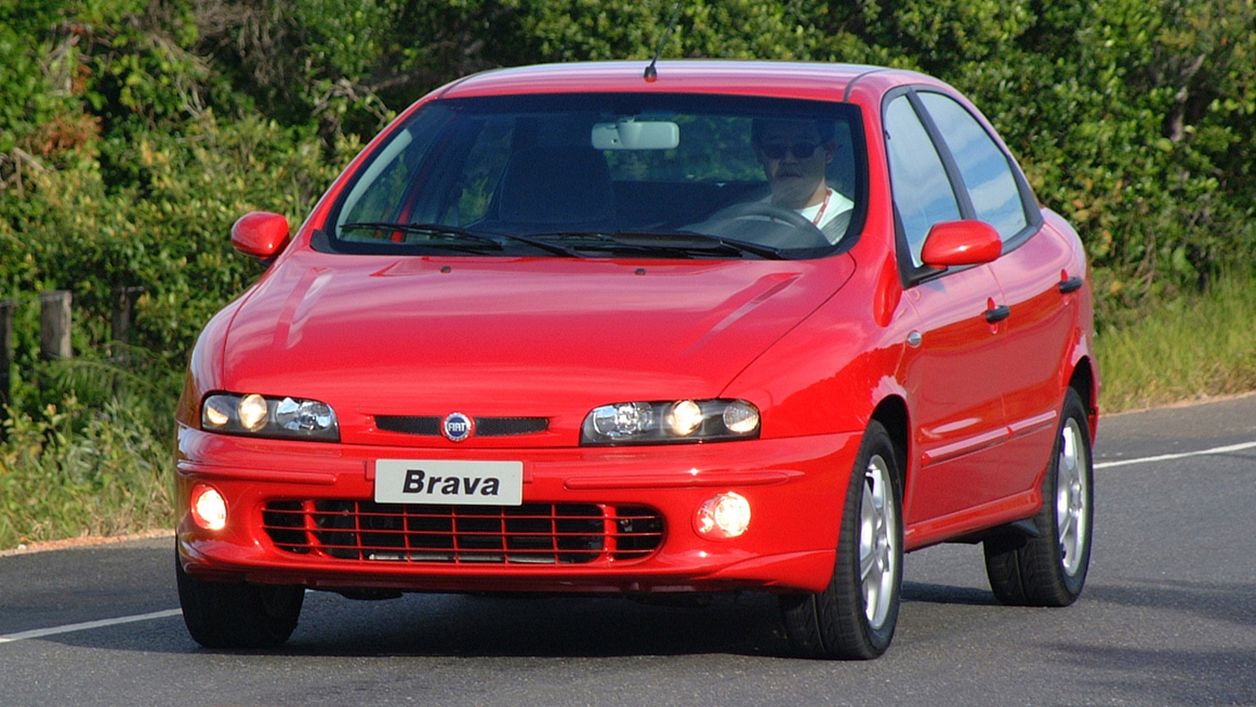 Κουκούλα αυτοκινήτου συμβατή με Fiat Brava (182) (07/95 - 10/01) αδιάβροχη και με επένδυση 4187x1741x1420