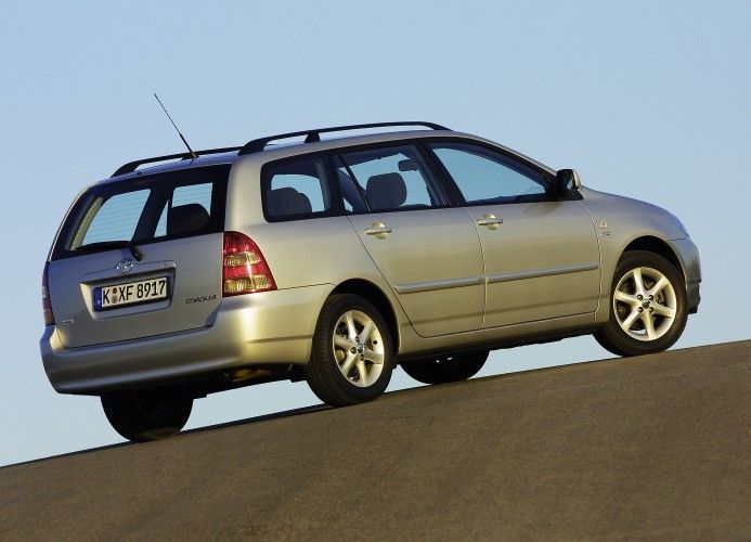 Κουκούλα αυτοκινήτου συμβατή με Toyota Corolla (E12) Combi (01/02 - 07/04) αδιάβροχη και με επένδυση 4385x1710x1500-1520