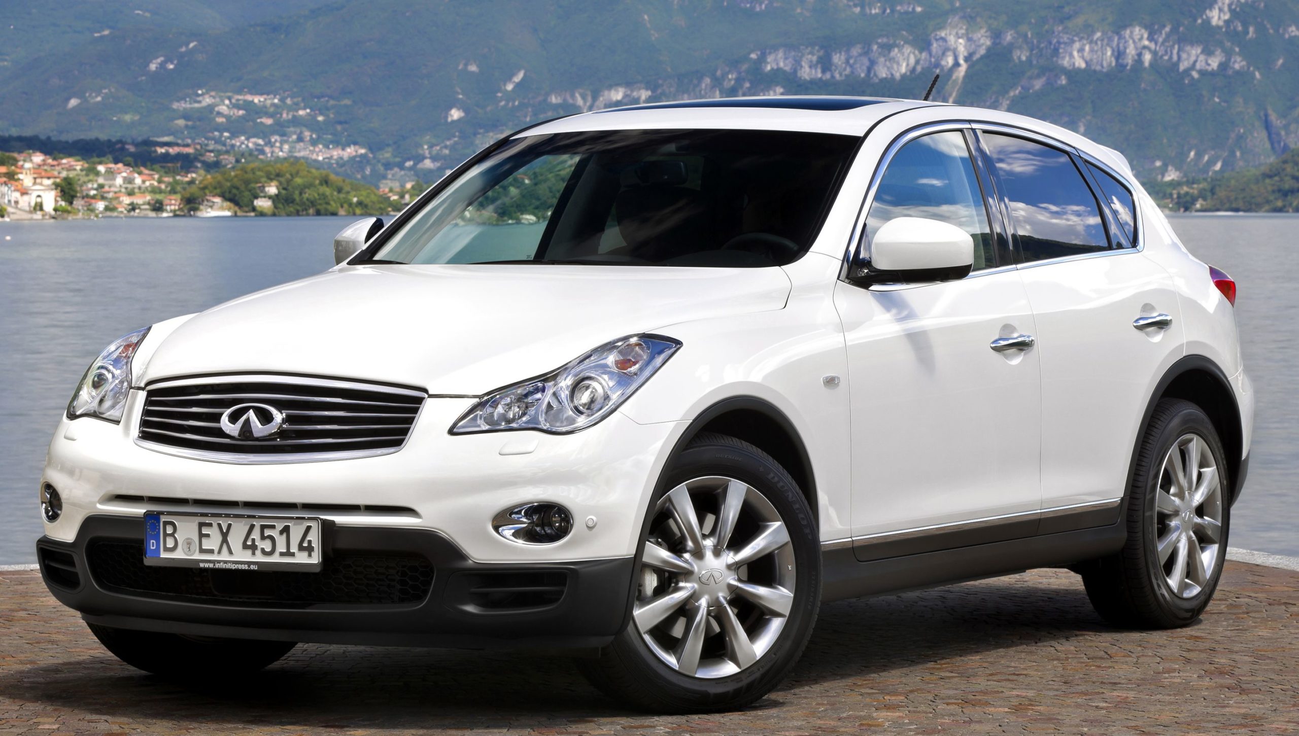 Κουκούλα αυτοκινήτου συμβατή με Infiniti QX50 (J50) (11/13 - 06/16) αδιάβροχη και με επένδυση 4645x1800x1575