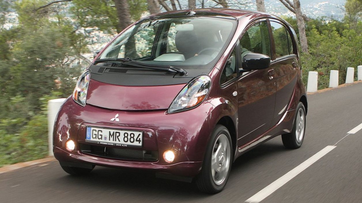 Κουκούλα αυτοκινήτου συμβατή με Mitsubishi i-MiEV (12/10 - 04/14) αδιάβροχη και με επένδυση 3475x1475x1610