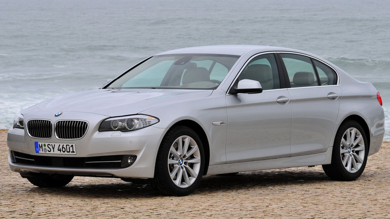 Κουκούλα αυτοκινήτου συμβατή με BMW 5er-Reihe (F10) Limousine (03/10 - 06/13) αδιάβροχη και με επένδυση 4899x1860x1464