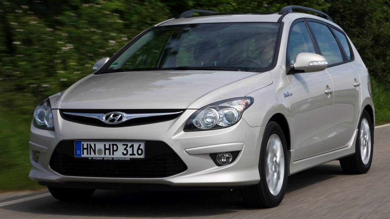 Κουκούλα αυτοκινήτου συμβατή με Hyundai i30 (FD/FDH) cw (03/08 - 08/12) αδιάβροχη και με επένδυση 4500x1775x1565