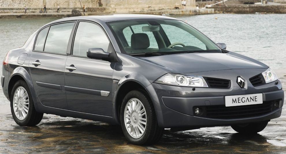 Κουκούλα αυτοκινήτου συμβατή με Renault Mégane (II) Stufenheck (09/03 - 10/09) αδιάβροχη και με επένδυση 4498x1777x1460