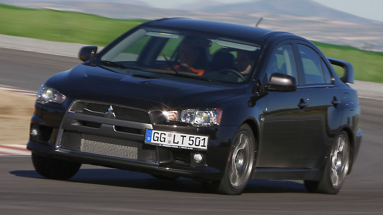 Κουκούλα αυτοκινήτου συμβατή με Mitsubishi Lancer Evo X (07/08 - 09/14) αδιάβροχη και με επένδυση 4505x1810x1480