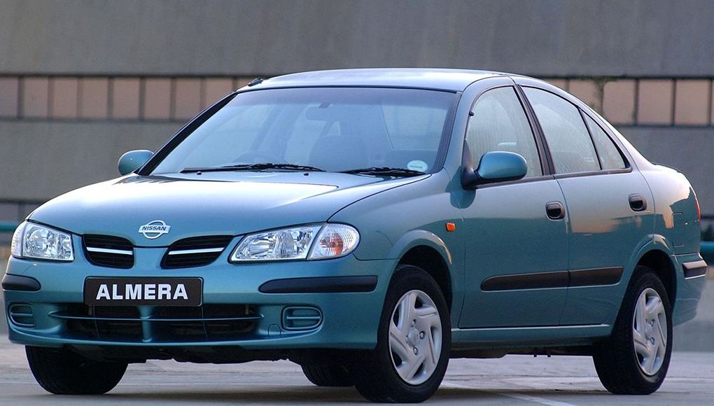 Κουκούλα αυτοκινήτου συμβατή με Nissan Almera (N16) Stufenheck (06/00 - 12/02) αδιάβροχη και με επένδυση 4426x1706x1448