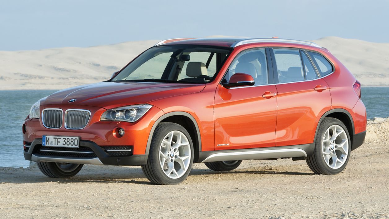 Κουκούλα αυτοκινήτου συμβατή με BMW X1 (E84) (07/12 - 06/15) αδιάβροχη και με επένδυση 4477x1798x1545