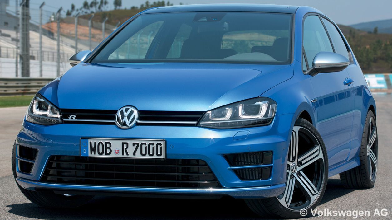 Κουκούλα αυτοκινήτου συμβατή με VW Golf (VII) R (12/13 - 12/16) αδιάβροχη και με επένδυση 4268x1799x1470