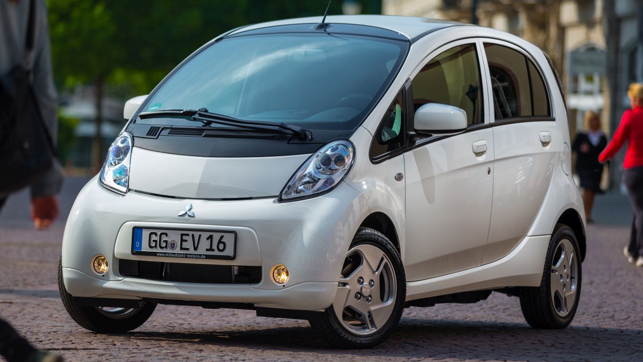 Κουκούλα αυτοκινήτου συμβατή με Mitsubishi Electric Vehicle (04/14 - 05/17) αδιάβροχη και με επένδυση 3475x1475x1610