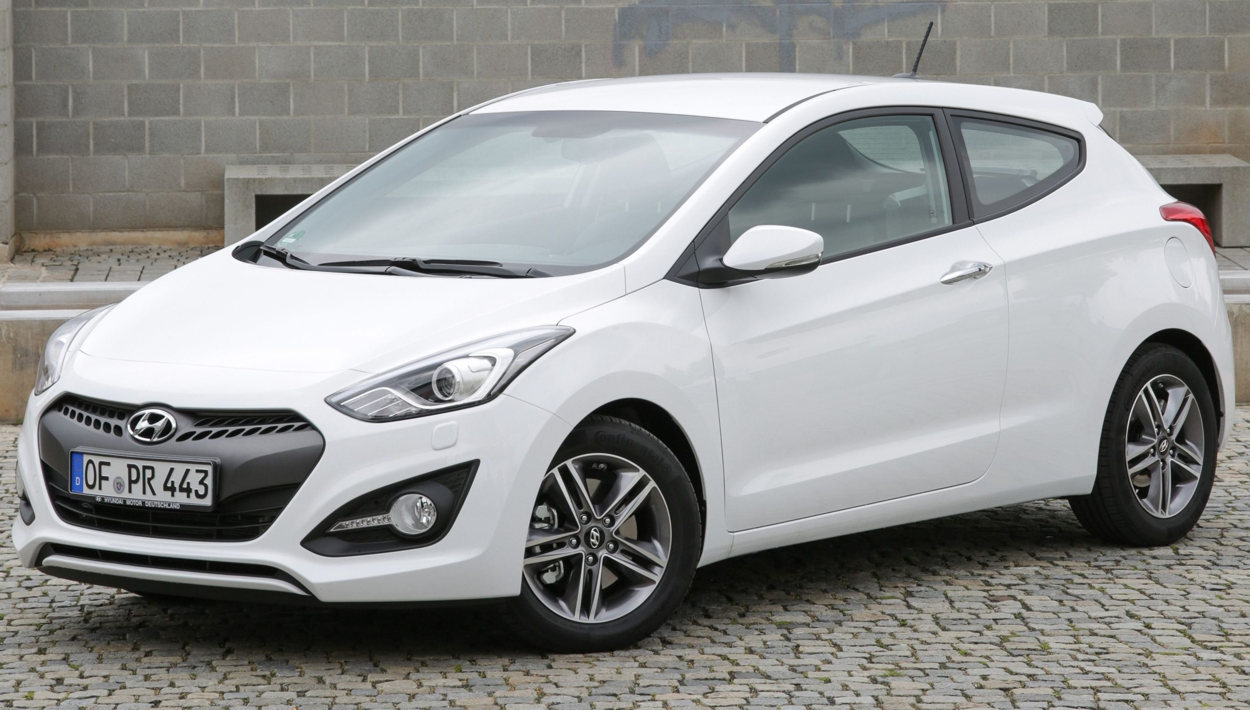 Κουκούλα αυτοκινήτου συμβατή με Hyundai i30 (GD/GDH) Coupe (01/13 - 03/17) αδιάβροχη και με επένδυση 4300x1780x1465-1470