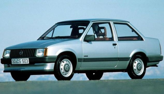 Κουκούλα αυτοκινήτου συμβατή με Opel Corsa (A) Stufenheck (03/83 - 09/87) αδιάβροχη και με επένδυση 3955x1540x1360