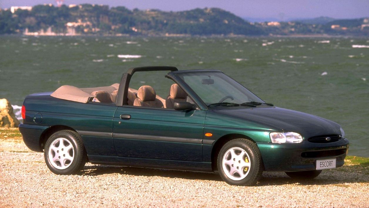 Κουκούλα αυτοκινήτου συμβατή με Ford Escort (V) Cabriolet (09/90 - 03/98) αδιάβροχη και με επένδυση 4136x1685x1405