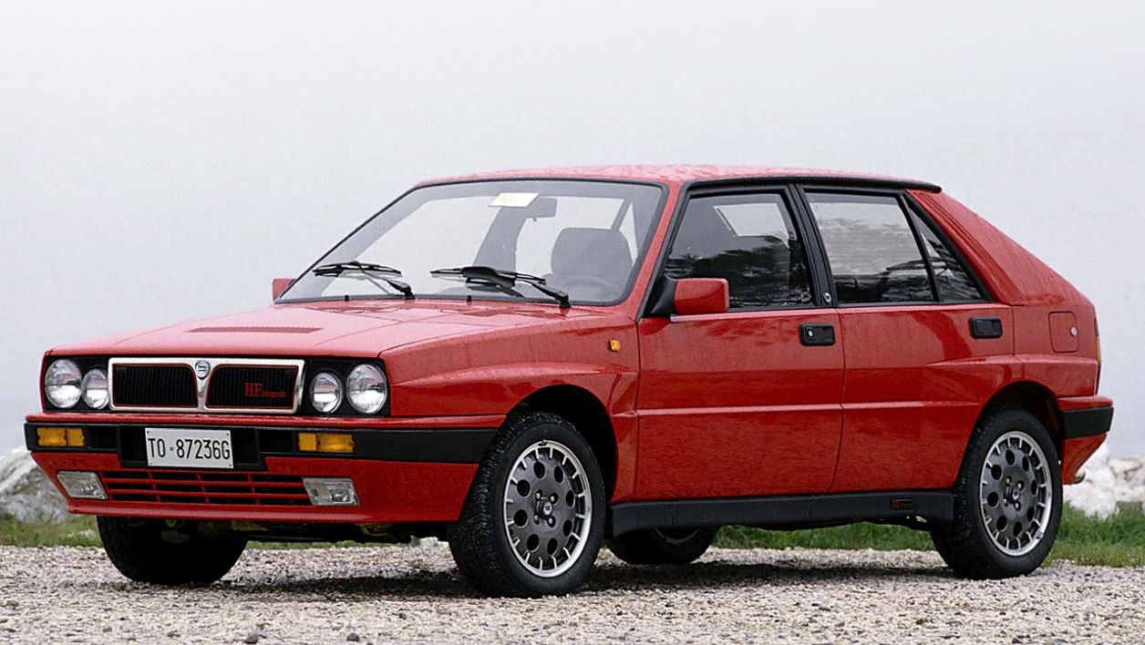 Κουκούλα αυτοκινήτου συμβατή με Lancia Delta (831) HF Integrale (01/88 - 06/92) αδιάβροχη και με επένδυση 3900x1700x1380