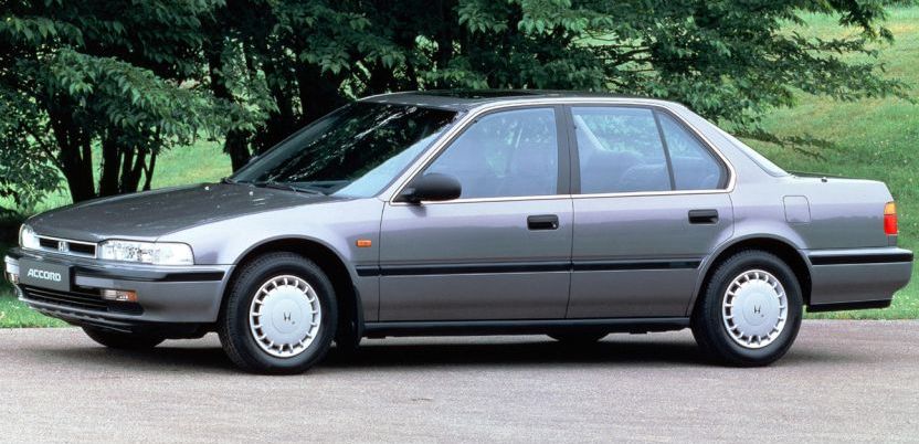 Κουκούλα αυτοκινήτου συμβατή με Honda Accord (IV) Limousine (09/89 - 11/93) αδιάβροχη και με επένδυση 4685x1695x1390