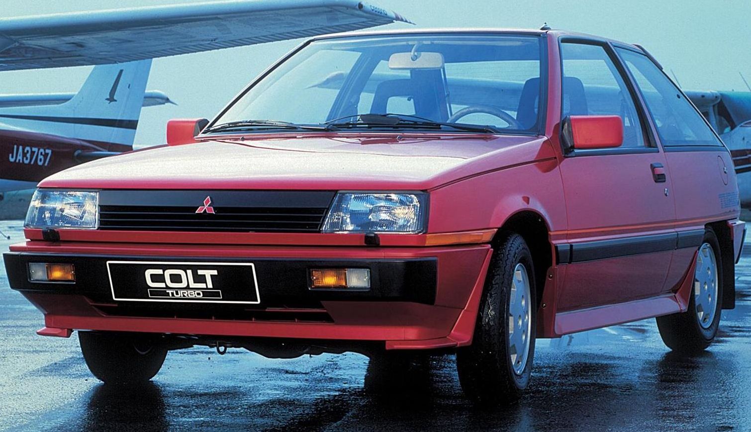 Κουκούλα αυτοκινήτου συμβατή με Mitsubishi Colt (II) (03/84 - 07/88) αδιάβροχη και με επένδυση 3995x1635x1360