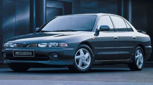 Κουκούλα αυτοκινήτου συμβατή με Mitsubishi Galant (VII) Limousine (03/93 - 09/96) αδιάβροχη και με επένδυση 4620x1730x1395-1405