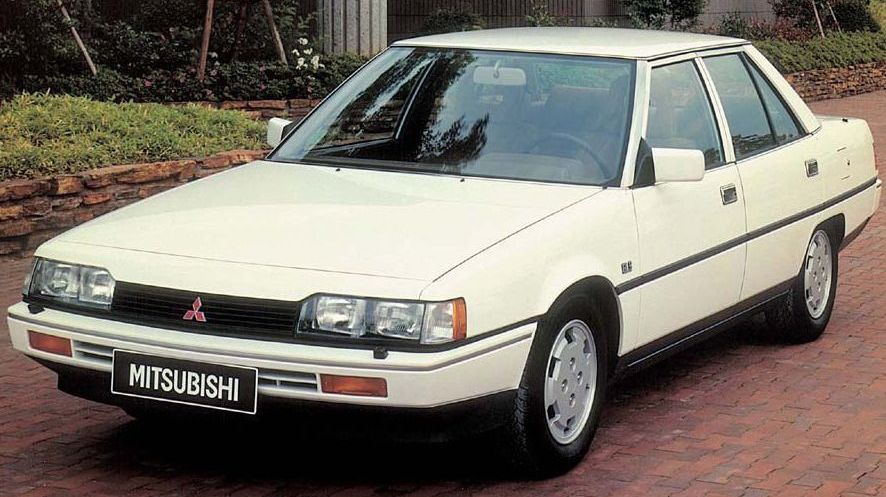 Κουκούλα αυτοκινήτου συμβατή με Mitsubishi Galant (V) Limousine (09/84 - 12/87) αδιάβροχη και με επένδυση 4560x1695x1385