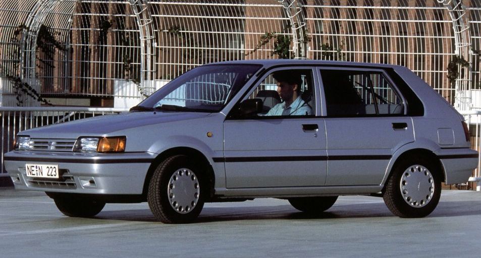 Κουκούλα αυτοκινήτου συμβατή με Nissan Sunny (N13) (08/86 - 02/91) αδιάβροχη και με επένδυση 4030x1640x1380