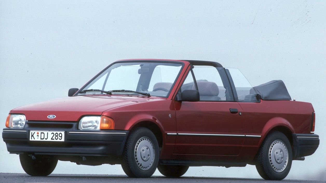 Κουκούλα αυτοκινήτου συμβατή με Ford Escort (IV) Cabriolet (03/86 - 09/90) αδιάβροχη και με επένδυση 4061x1640x1352-1375
