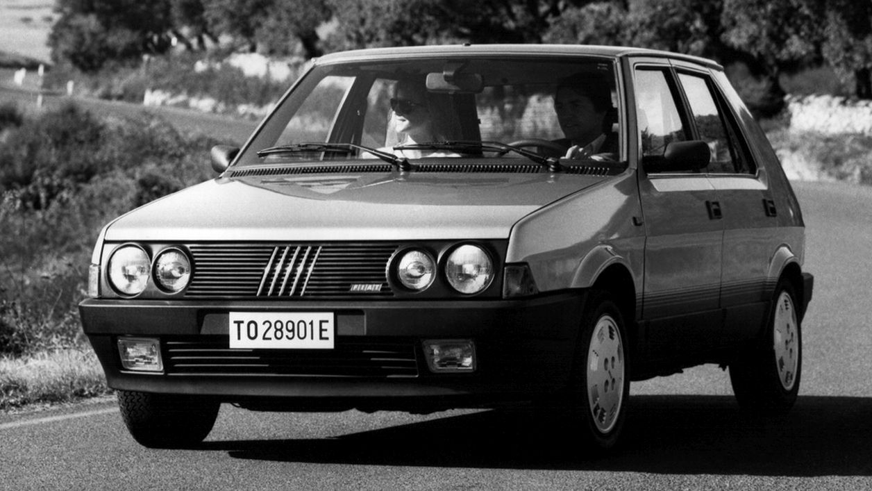 Κουκούλα αυτοκινήτου συμβατή με Fiat Ritmo (138) (09/78 - 08/88) αδιάβροχη και με επένδυση 3993x1650x1418