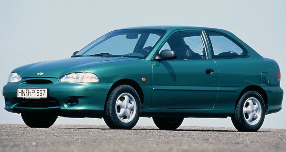 Κουκούλα αυτοκινήτου συμβατή με Hyundai Accent (X3) Stufenheck (10/94 - 12/99) αδιάβροχη και με επένδυση 4117x1620-1630x1394