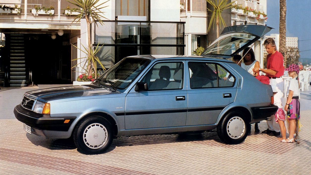 Κουκούλα αυτοκινήτου συμβατή με Volvo 340 (02/84 - 02/90) αδιάβροχη και με επένδυση 4320x1660x1392
