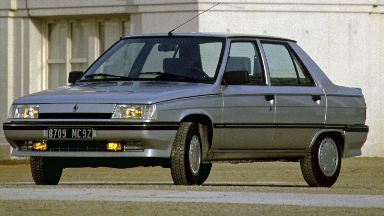 Κουκούλα αυτοκινήτου συμβατή με Renault R9 (10/81 - 12/88) αδιάβροχη και με επένδυση 4132x1666x1410