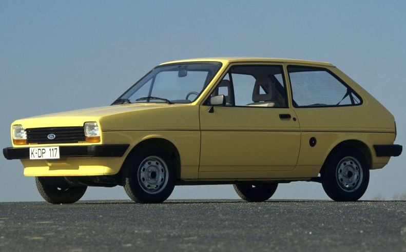 Κουκούλα αυτοκινήτου συμβατή με Ford Fiesta (I) (07/76 - 07/83) αδιάβροχη και με επένδυση 3648x1567x1359