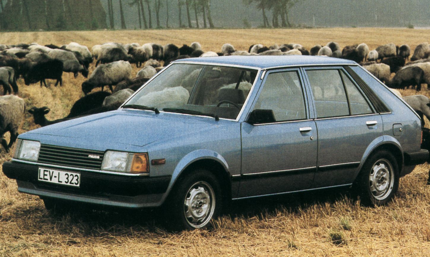 Κουκούλα αυτοκινήτου συμβατή με Mazda 323 (BD) (11/80 - 06/85) αδιάβροχη και με επένδυση 3965x1630x1375