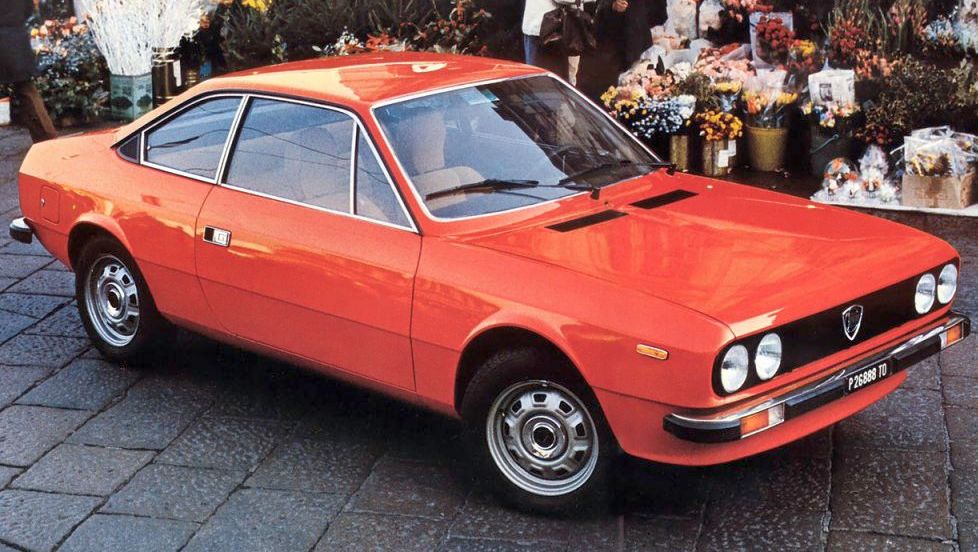 Κουκούλα αυτοκινήτου συμβατή με Lancia Beta (828) Coupé (06/73 - 04/82) αδιάβροχη και με επένδυση 4285x1650x1309-1310